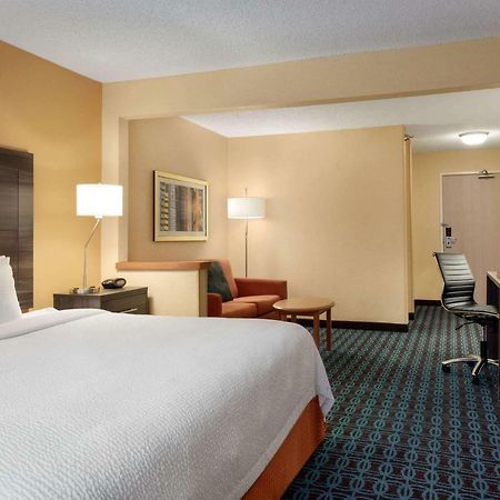 Baymont By Wyndham Tulsa Hotel Екстериор снимка