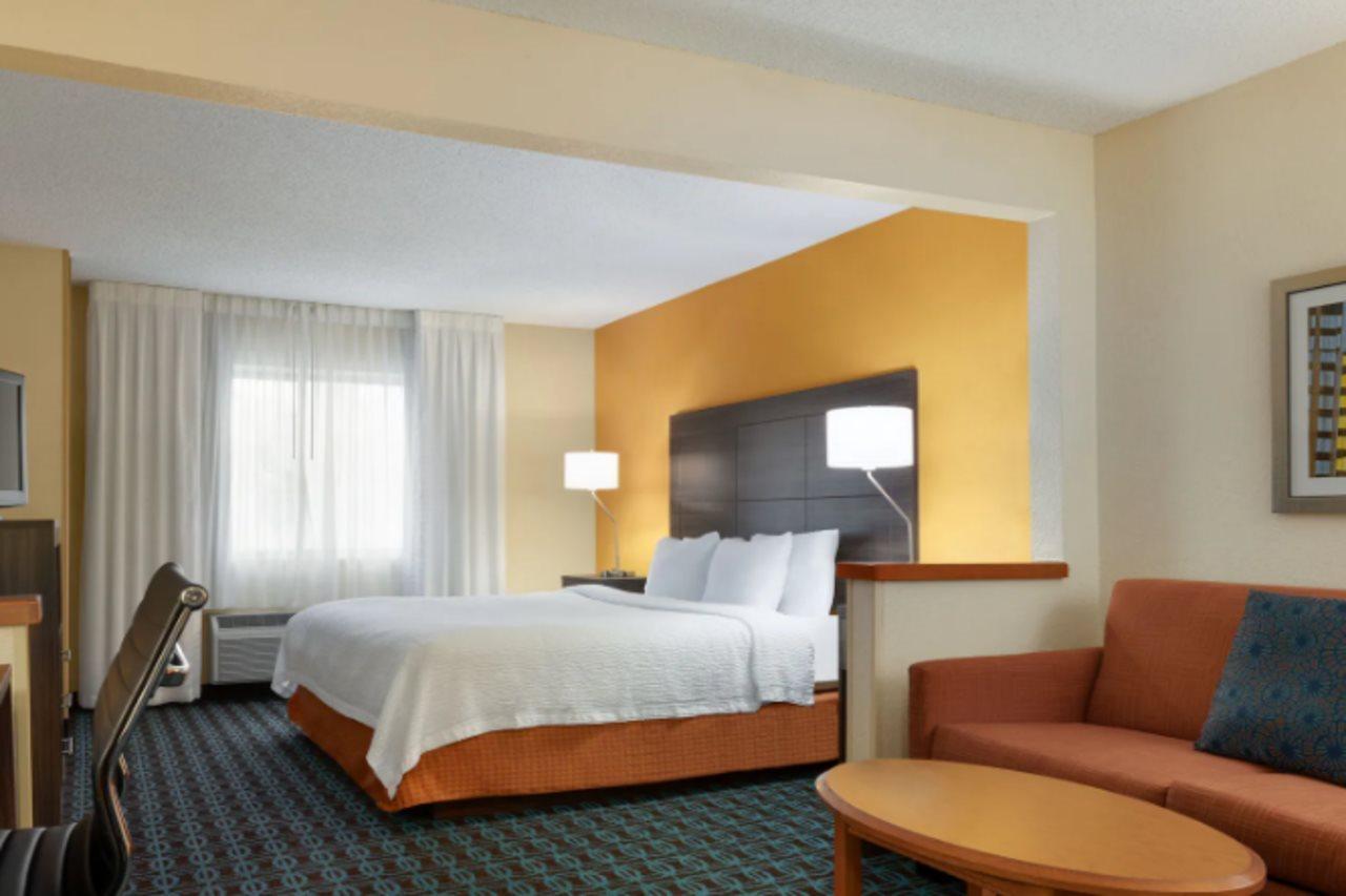 Baymont By Wyndham Tulsa Hotel Екстериор снимка