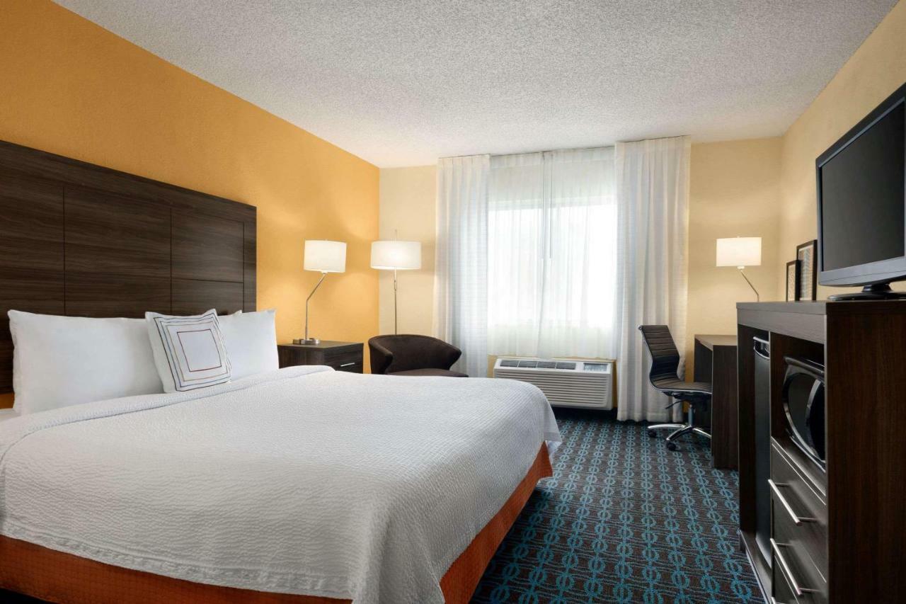 Baymont By Wyndham Tulsa Hotel Екстериор снимка
