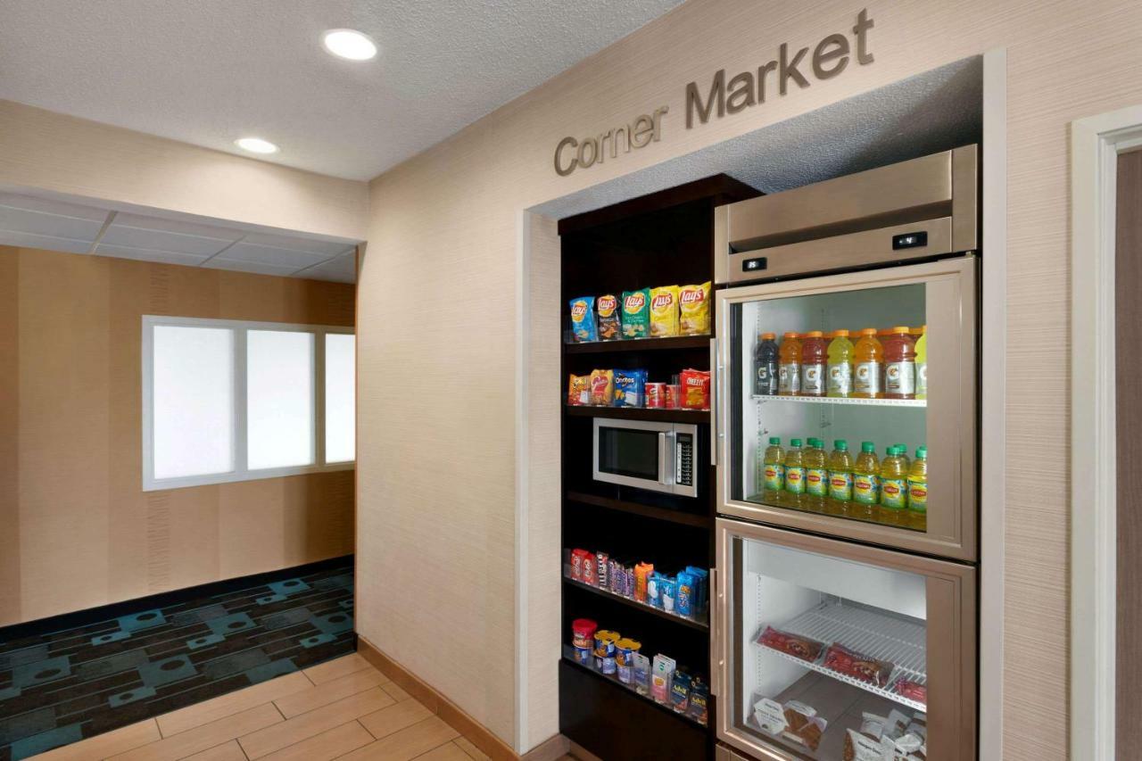 Baymont By Wyndham Tulsa Hotel Екстериор снимка