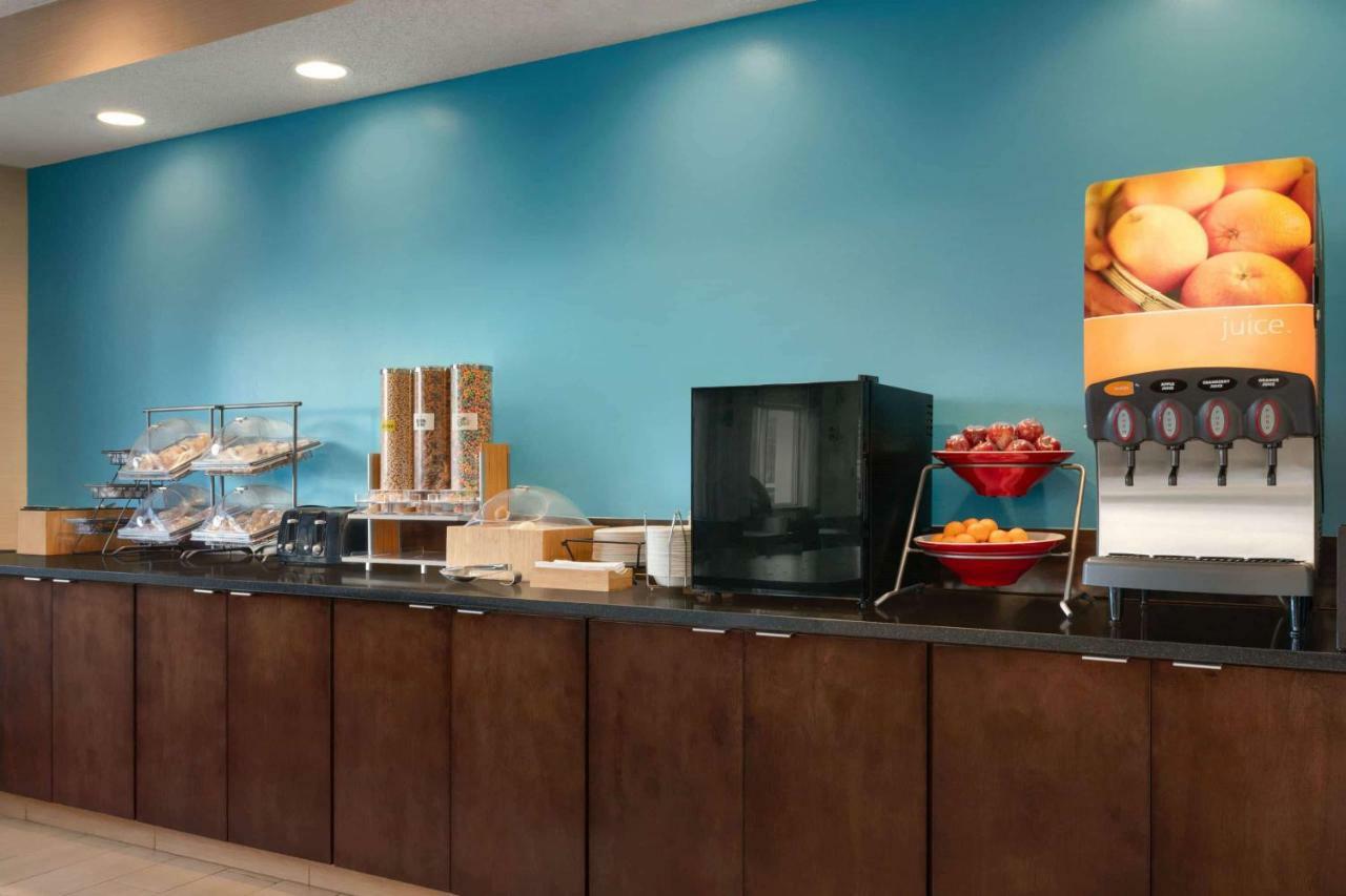 Baymont By Wyndham Tulsa Hotel Екстериор снимка
