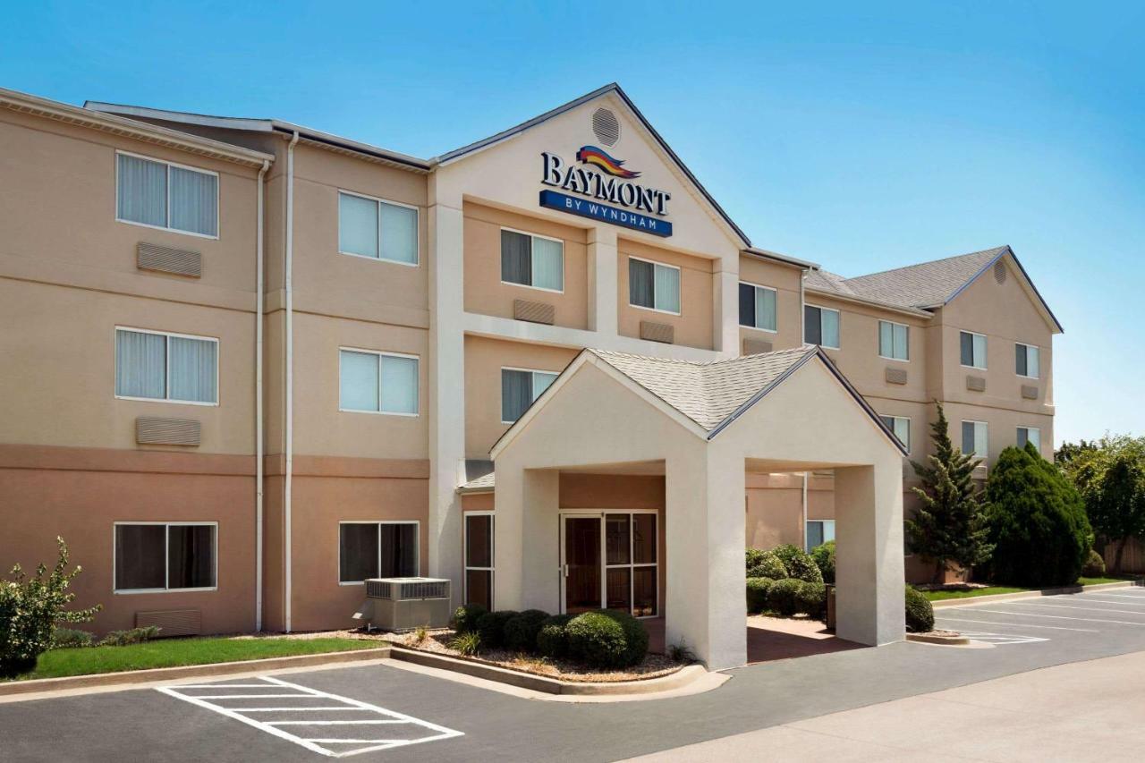 Baymont By Wyndham Tulsa Hotel Екстериор снимка