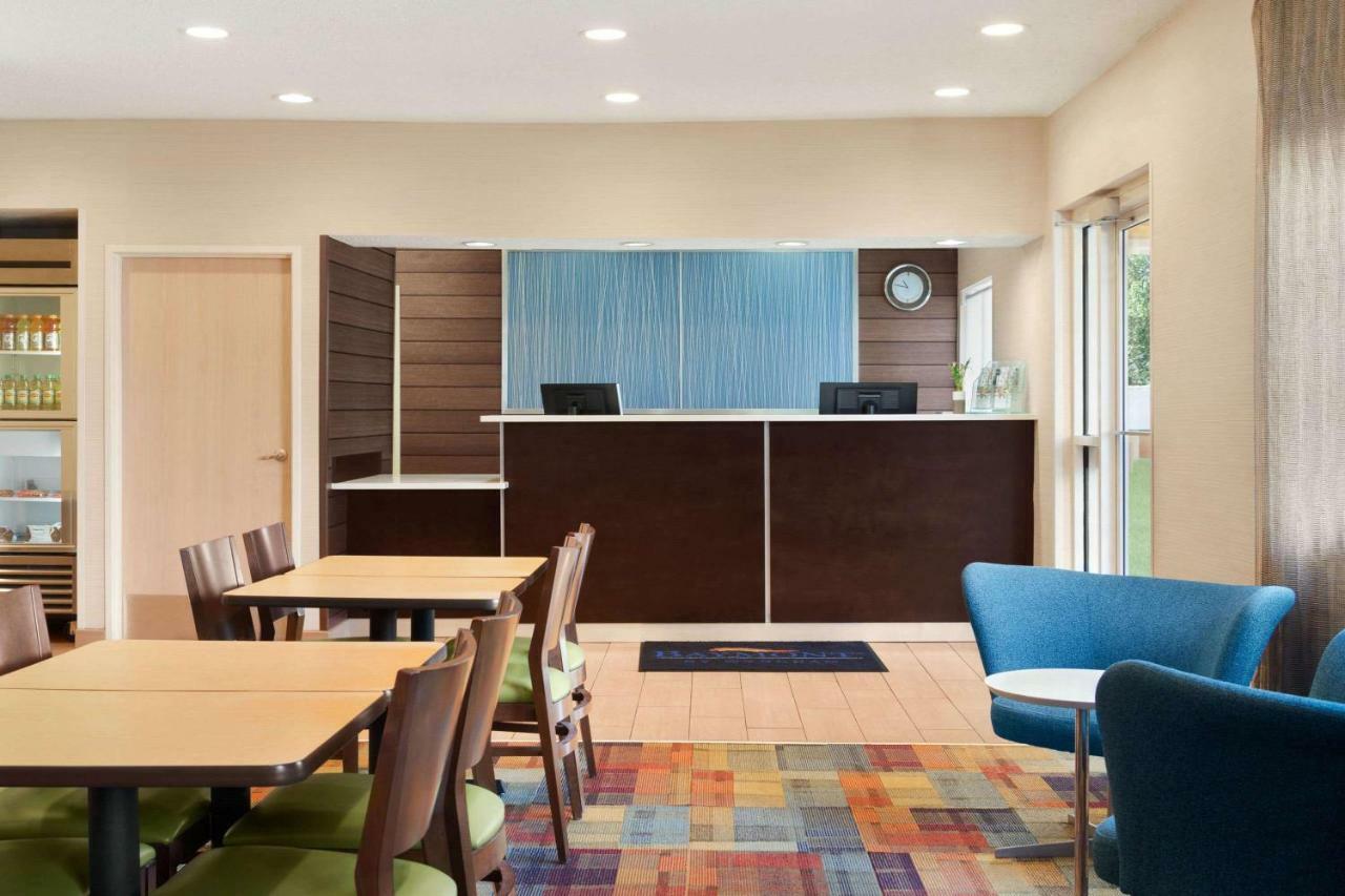 Baymont By Wyndham Tulsa Hotel Екстериор снимка